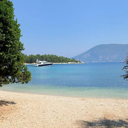 Villa Ireni Waterfont Fiskardo Exterior photo